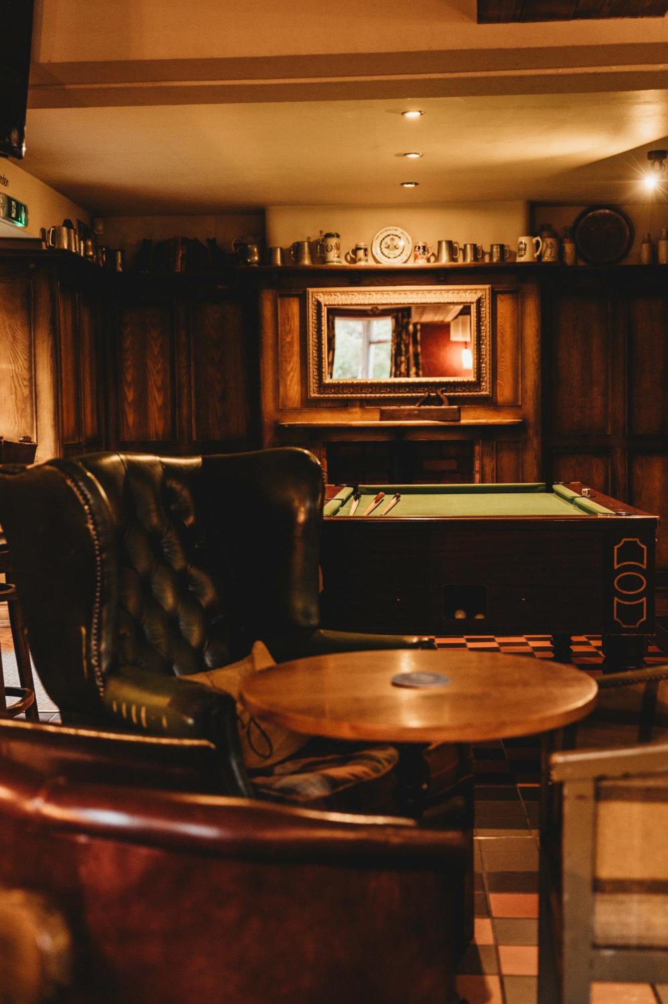 The White Lion Inn Окем Екстер'єр фото