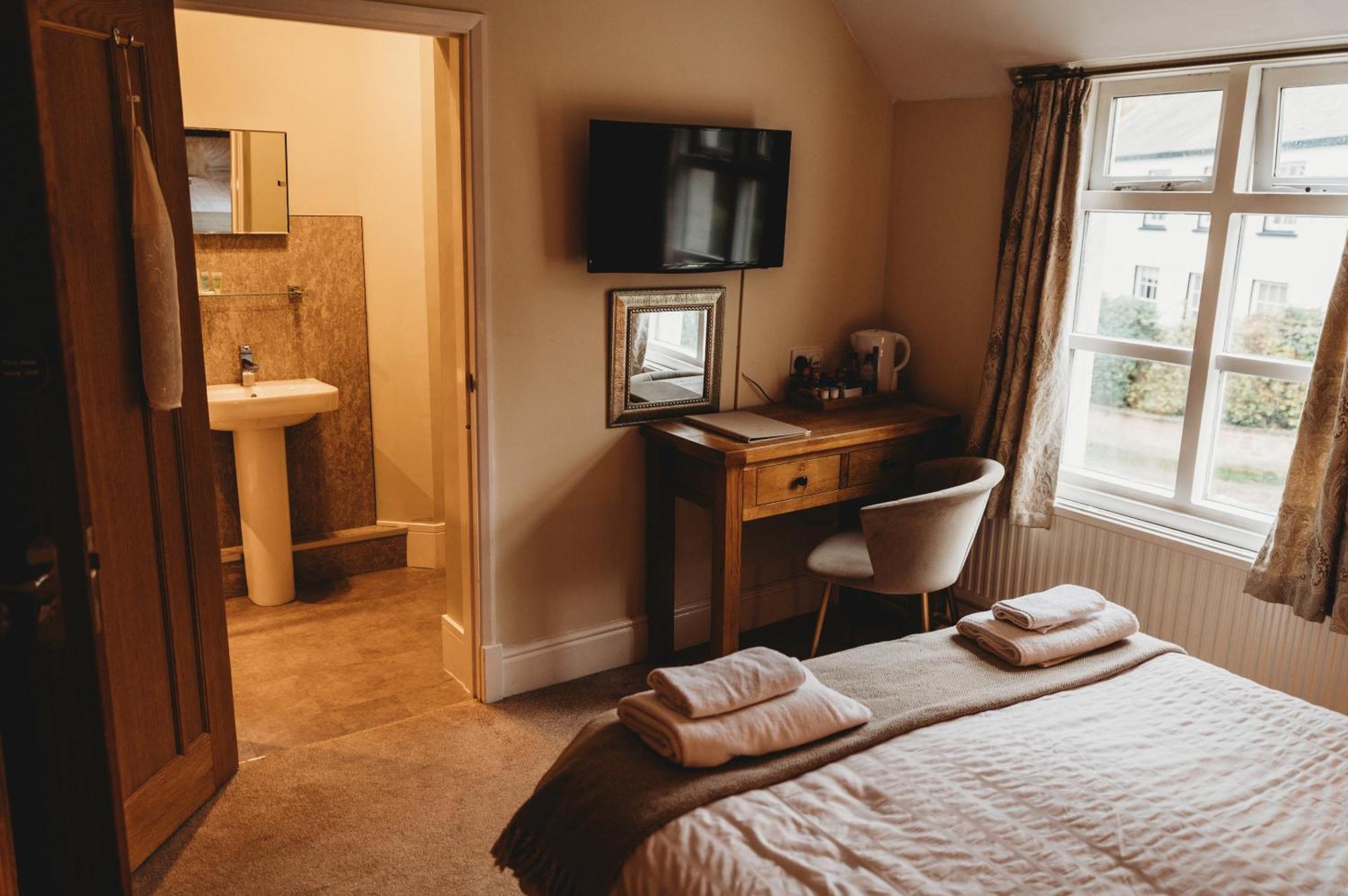 The White Lion Inn Окем Екстер'єр фото
